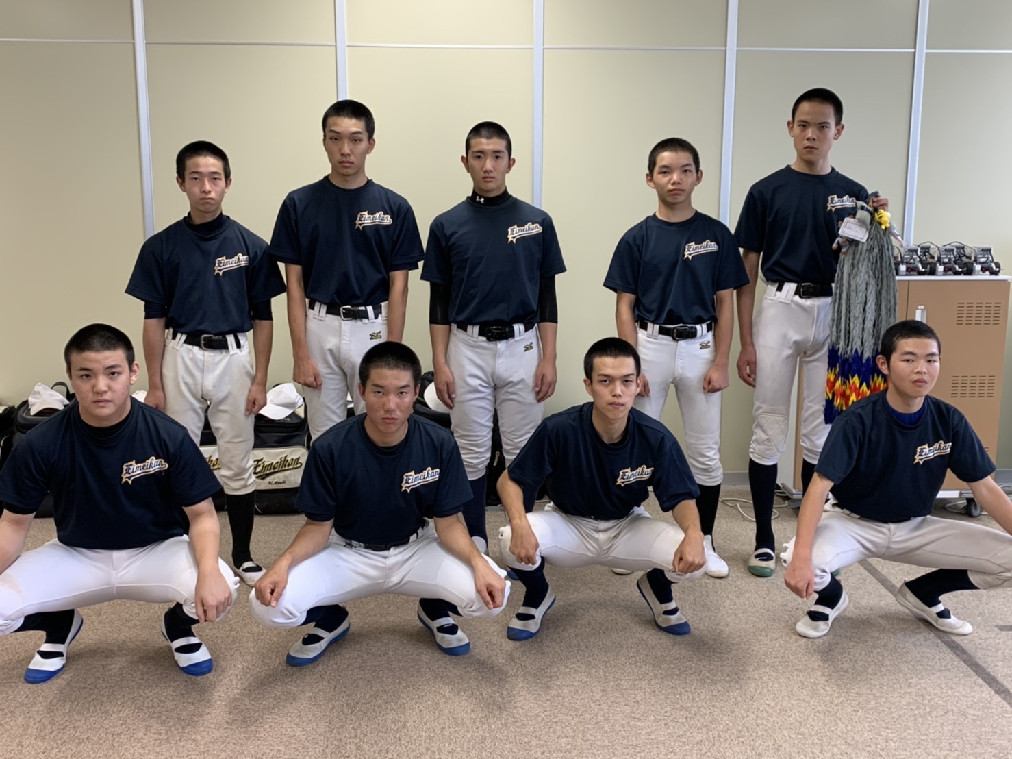 7/11　保護者による鶴贈呈式での集合写真